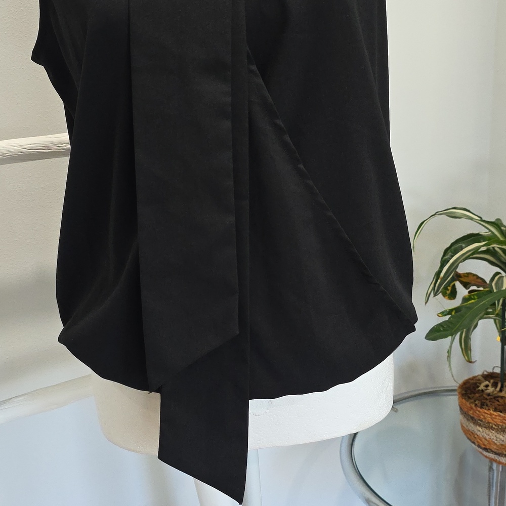 Haute Hippie Women’s Black Sleeveless Wrap Tie-Neck Top - Picture 3 of 9